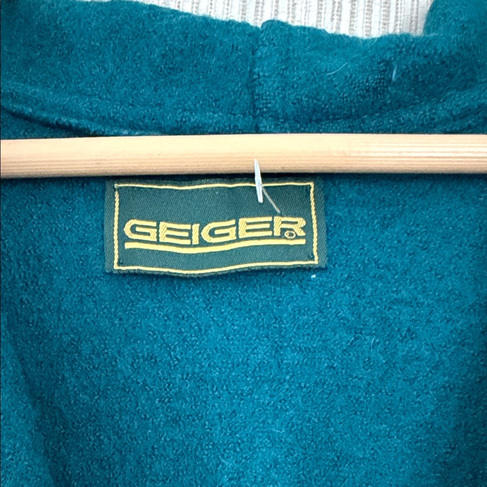 Geiger Elegant green Embroidered boil wool Women's jacket size 40 - Picture 5 of 11